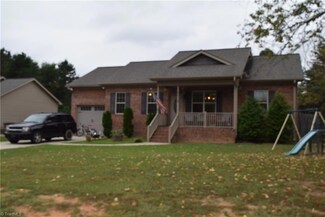 3919 Waterview Rd, High Point, NC 27265