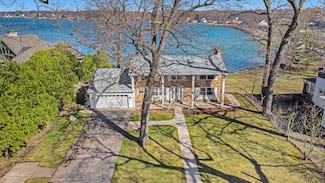23144 S Shore Dr, Edwardsburg, MI 49112
