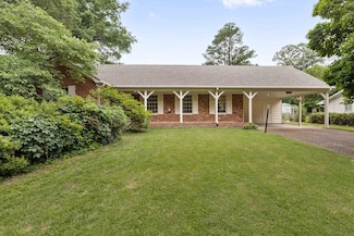 1775 Oak Hill Rd, Germantown, TN 38138