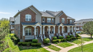 6074 Ironwood Ln, Lisle, IL 60532