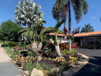 605 Inlet Rd, North Palm Beach, FL 33408