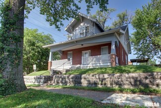 415 N 15th St, Quincy, IL 62301