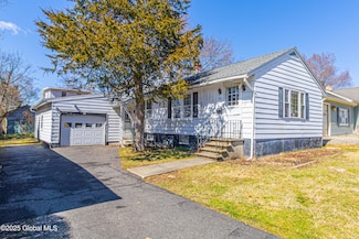22 Vista Ave, Latham, NY 12110