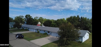 213 9th Ave SE, Mayville, ND 58257