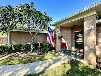 2778 Riverside Landing Dr, Navarre, FL 32566