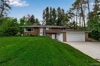 11746 Liberia Rd, East Aurora, NY 14052
