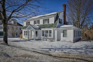 39 Seamans Rd, New London, NH 03257