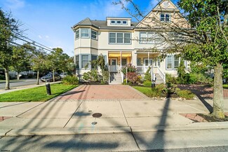 33 N Jefferson Ave, Margate City, NJ 08402