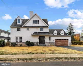 118 W Beechtree Ln, Wayne, PA 19087