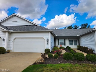 33948 Honeysuckle Ln Unit 58, North Ridgeville, OH 44039