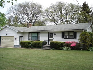 41 Dorset Rd, Jefferson, OH 44047