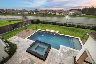 6806 E Warwick Lake Ln, Spring, TX 77389