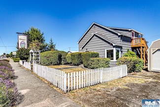 1017 E Front St, Port Angeles, WA 98362