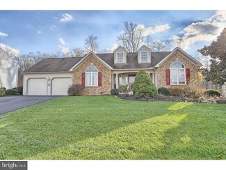 14 Pennwood Dr, Morgantown, PA 19543