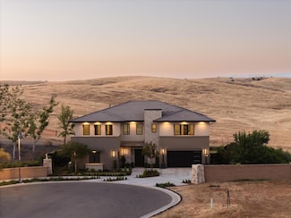 940 Terrace Place, Madera, CA 93636