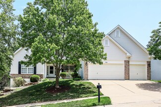 938 Stone Spring Dr, Eureka, MO 63025