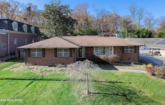 1233 Cherokee Blvd, Knoxville, TN 37919
