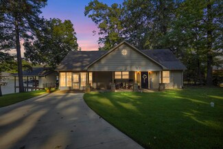 43 Frank St, Mount Vernon, TX 75457
