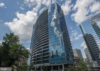 1881 N Nash St Unit 1011, Arlington, VA 22209