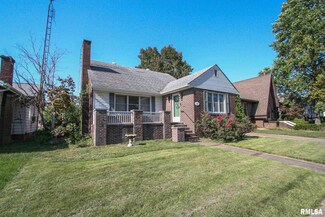 708 W Main St, Carmi, IL 62821