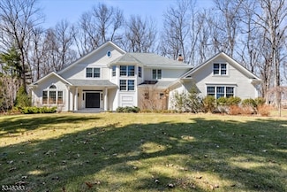 7 Topping Way, Chester, NJ 07930