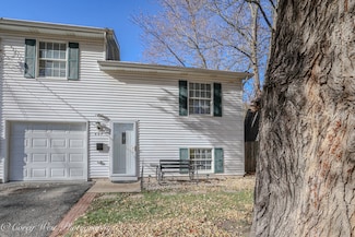 607 N 9th St, Dekalb, IL 60115