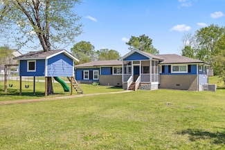 1702 Williams Rd, Hixson, TN 37343