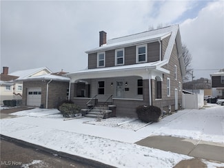 1104 Pearl St, Martins Ferry, OH 43935