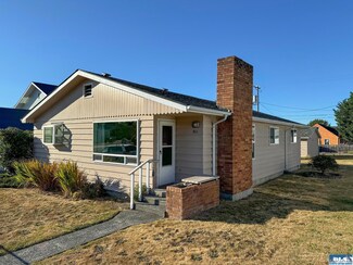 411 E 7th St, Port Angeles, WA 98362