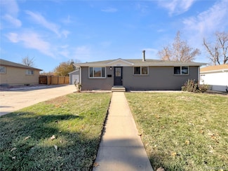 1059 S Saulsbury St, Lakewood, CO 80226