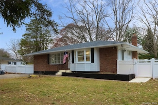 741 Ocean Ave, Bohemia, NY 11716