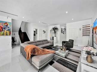 7565 NW 177th Terrace Unit 7565, Hialeah, FL 33015