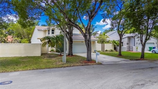 2845 Garden Dr, Hollywood, FL 33026