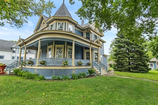 303 Esson Farm Rd, Grant Park, IL 60940
