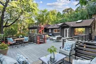 176 Los Trancos Cir, Portola Valley, CA 94028