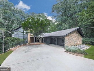 120 Huntcliff Point, Atlanta, GA 30350