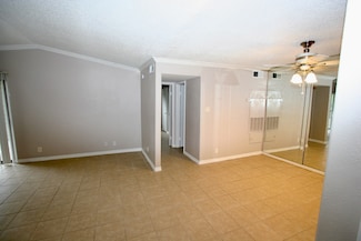 17401 Red Oak Dr Unit 102, Houston, TX 77090