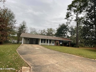 102 Midway Dr, Clinton, MS 39056