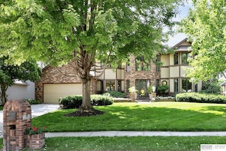 12829 Izard St, Omaha, NE 68154