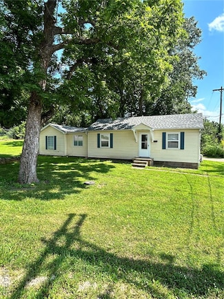 615 N Old Highway 66, Bourbon, MO 65441