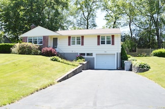76 Country Ln, Bristol, CT 06010