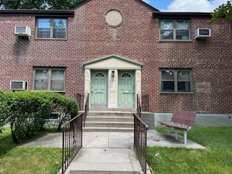 246- 75 57th Dr Unit UPPER, Douglaston, NY 11362
