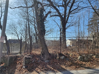 50 Amity St, Providence, RI 02908