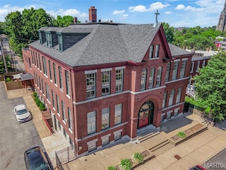 2216 Sidney St Unit 6, Saint Louis, MO 63104