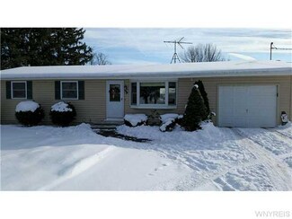 8870 Bunkerhill Rd, Gasport, NY 14067