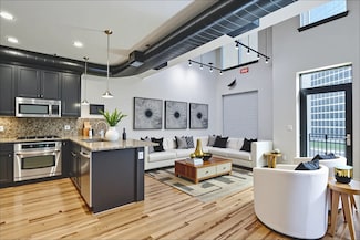 5005 Hidalgo St Unit 413, Houston, TX 77056