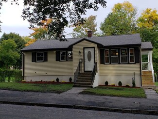 57 Loxwood St, Worcester, MA 01604