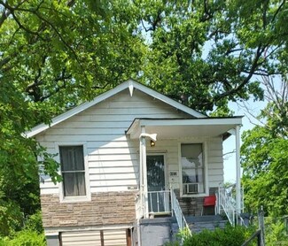 4423 Ravenwood Ave, Saint Louis, MO 63121