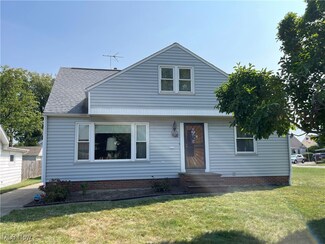 631 E 240th St, Euclid, OH 44123