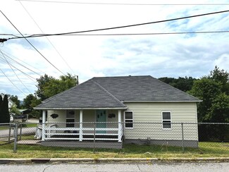 501 10th St Unit J-4, Catlettsburg, KY 41129